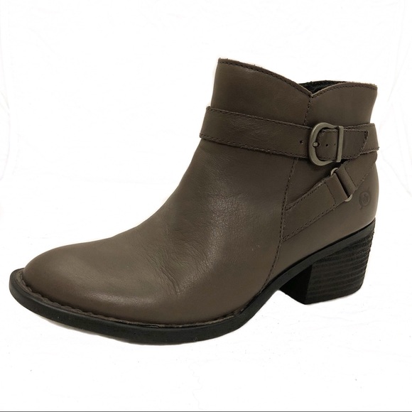 Born Shoes - BORN | NWOT | Taupe buckle booties | Size …